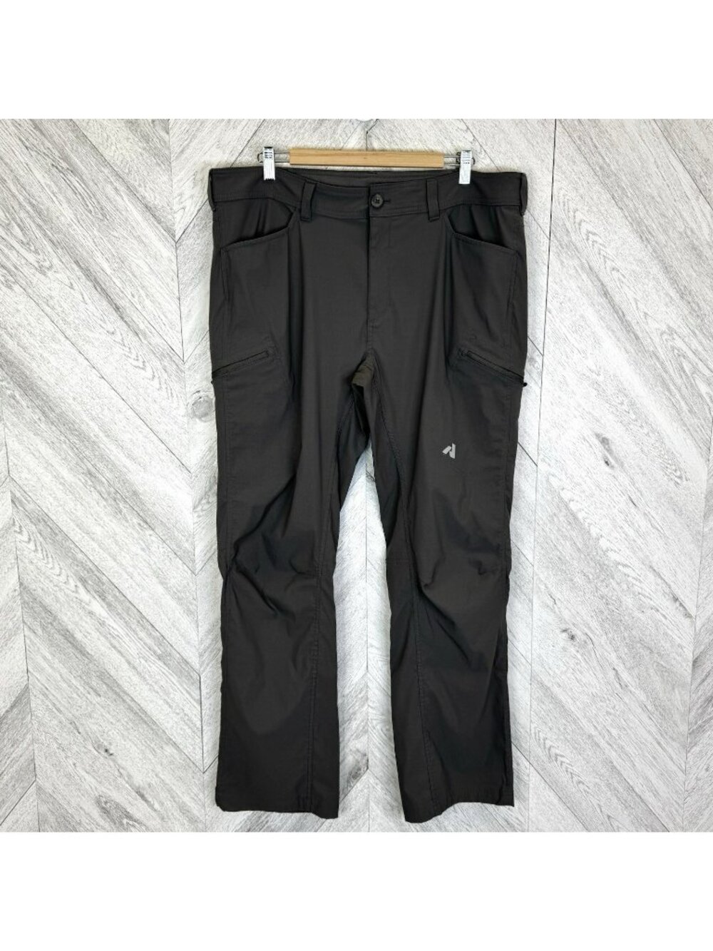 Eddie Bauer Guide Pro Pants Mens Size 40x34 Gray Performance Stretch Outdoor